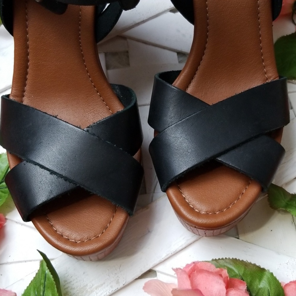 Lucky Brand sz 9.5 Black Leather Sandal Heels - Picture 2 of 7